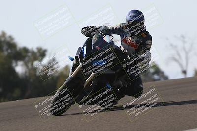 media/Nov-02-2025-Lets Ride (Sun) [[f7a3caa734]]/B Group/1120am (Turn 2 Inside)/